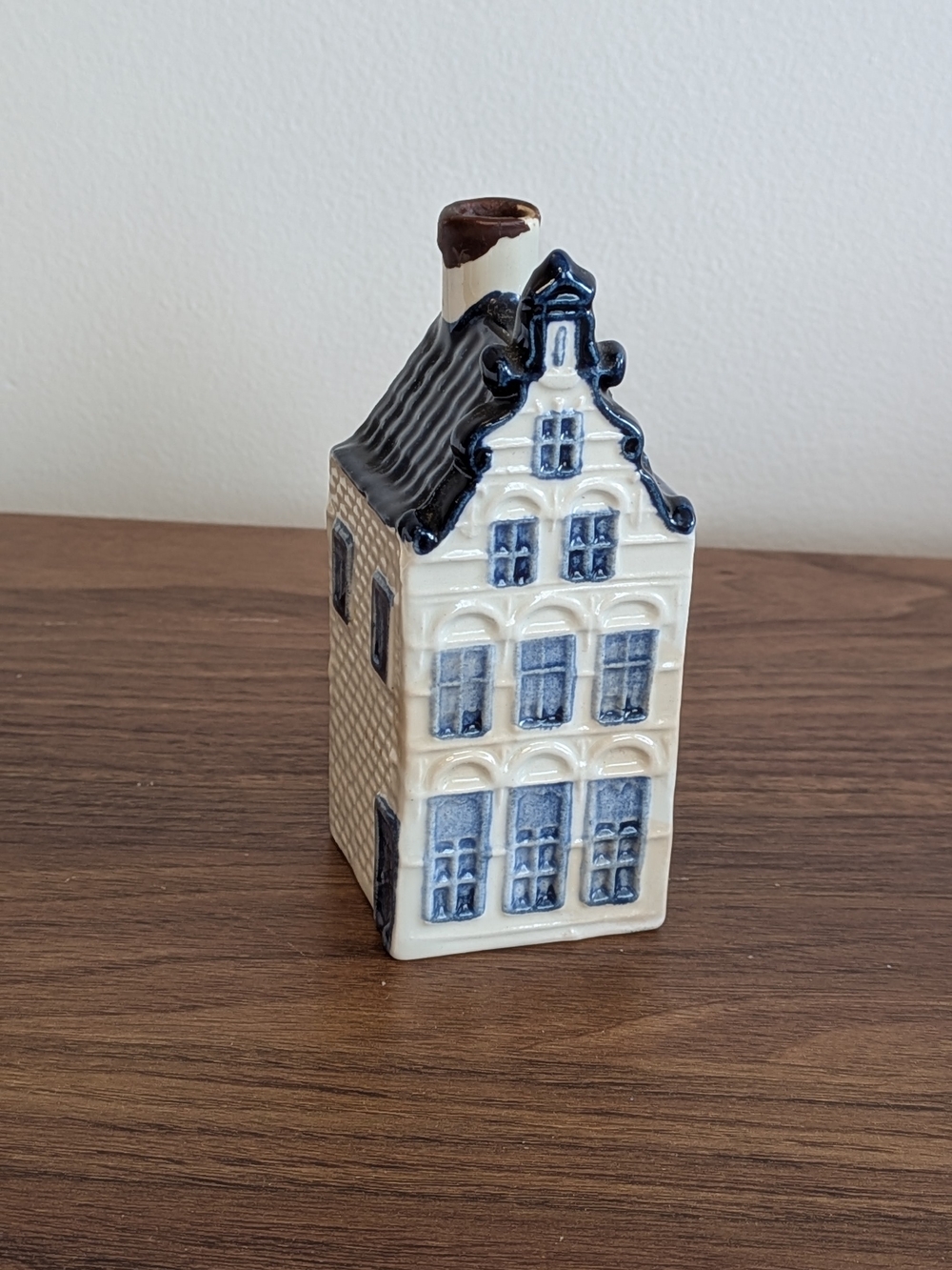 KLM Blue House #25 Royal Goedewaagen Holland Rynbende Distilleries Empty READ